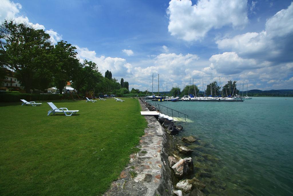 Aquilo Hotel Panorama Tihany Exterior photo