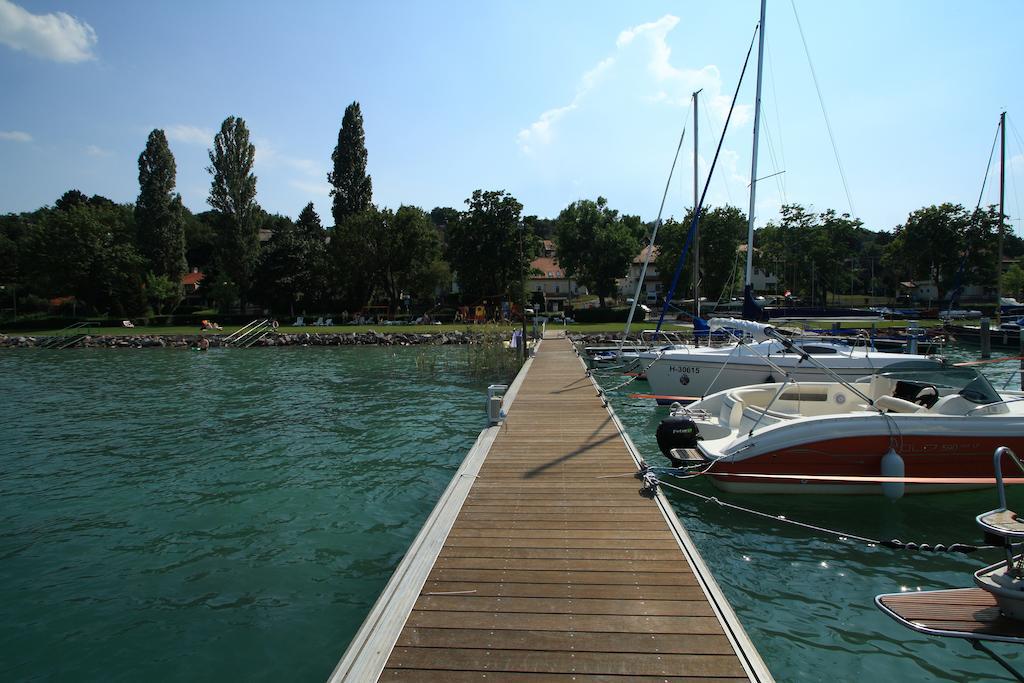 Aquilo Hotel Panorama Tihany Exterior photo